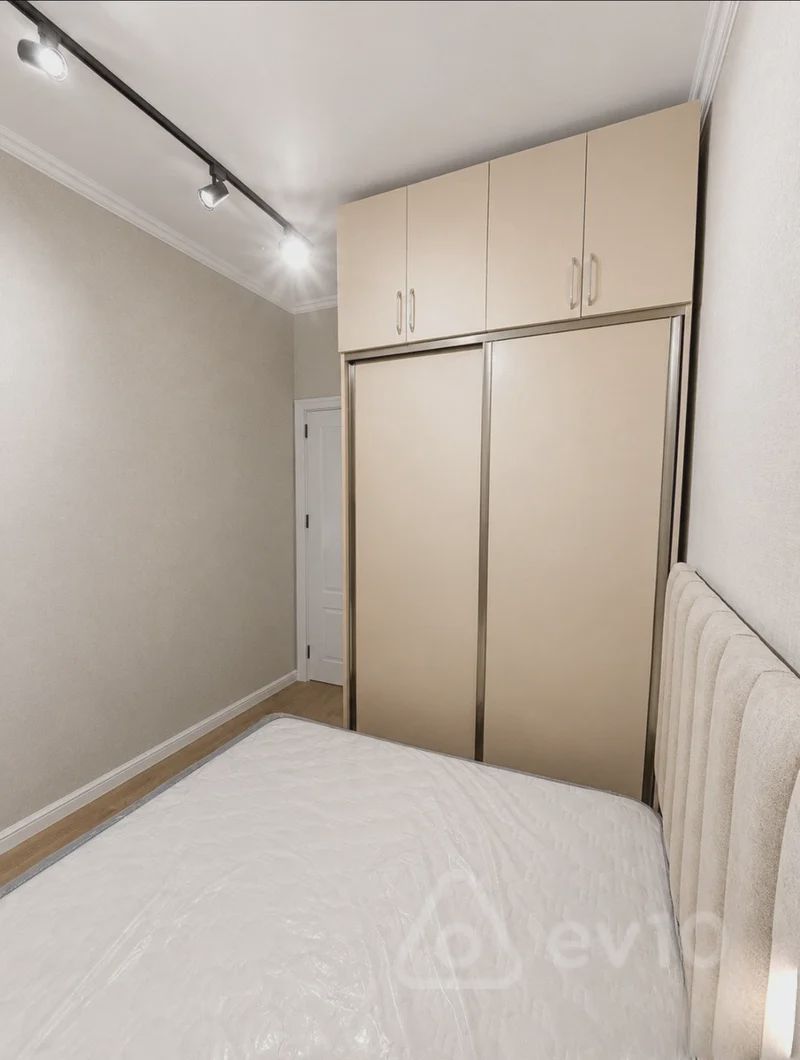 For sale: 2-room apartment (new building), 45 m² — Mənzil, Bakı (12)