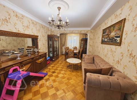 3 otaqlı mənzil, 90 m², Parlament prospekti — Real emlak — Daire