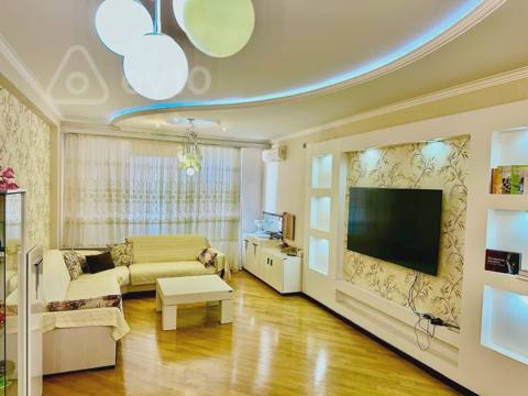 3 otaqlı mənzil, 130 m², Mir Cəlal küçəsi — Баку