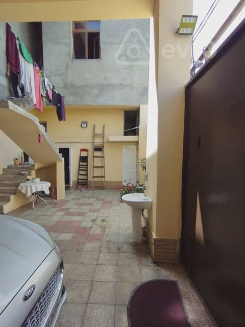 8 otaqlı həyət evi, 240 m², Əsəd Əhmədov küc — Emlak