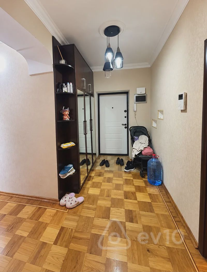 For sale: 3-room apartment (old building), 90 m² — Mənzil, Bakı (2)
