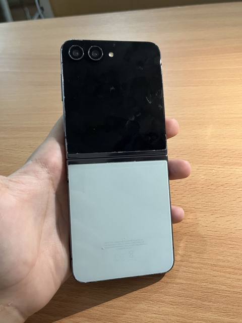 Samsung Galaxy Z Flip 5, 256 GB, rəng - Qara — Bakı