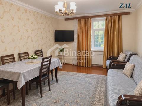 Satılır 4 otaqlı köhnə tikili 72 m², Sumqayıt mərkəz — Baku