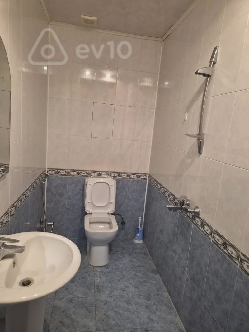 For rent: 3-room apartment (old building), 101 m² — Mənzil, Bakı (7)