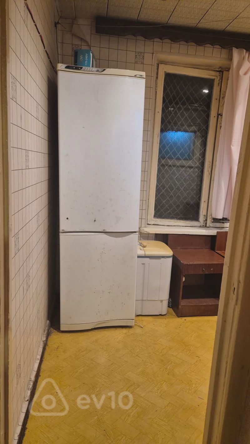 For sale: 1-room apartment (old building), 40 m² — Mənzil, Bakı (6)