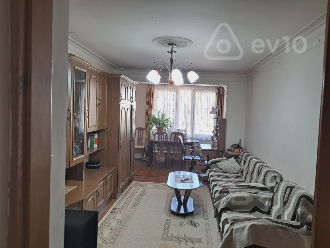 For sale: 2-room apartment (old building), 52 m² — Mənzil, Bakı (11)