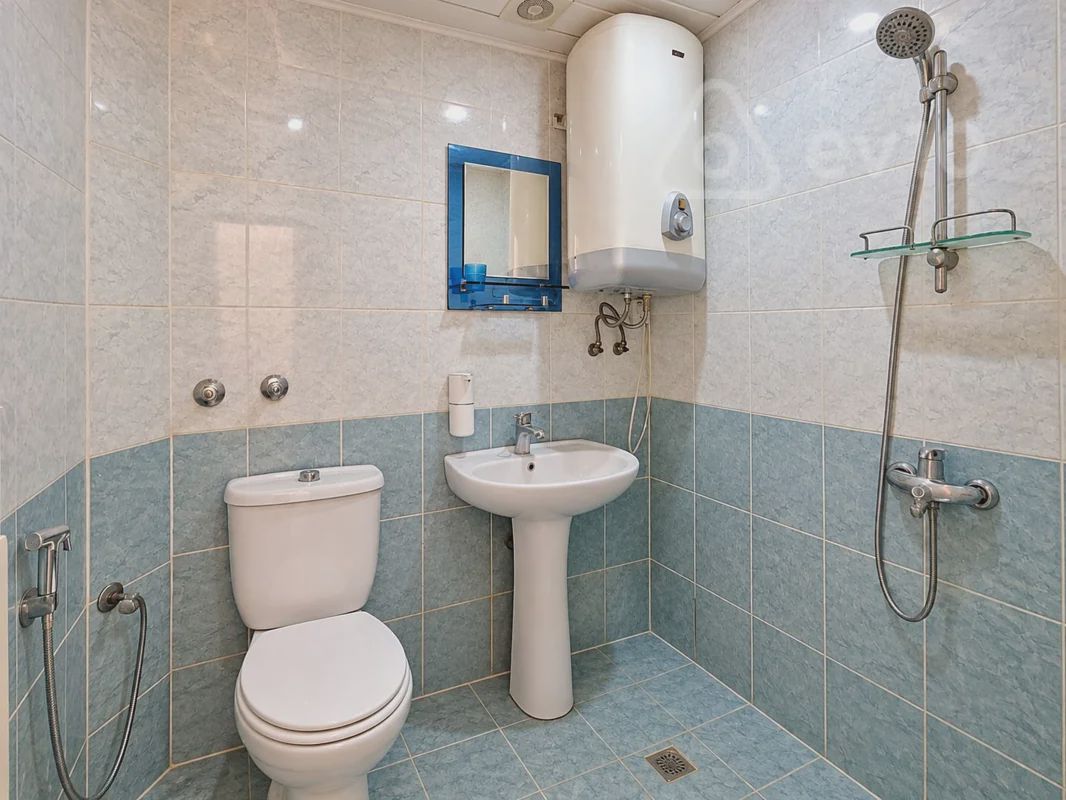 For sale: 2-room apartment (old building), 36 m² — Mənzil, Bakı (5)