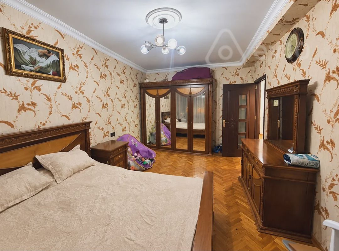 For sale: 3-room apartment (old building), 90 m² — Mənzil, Bakı (9)