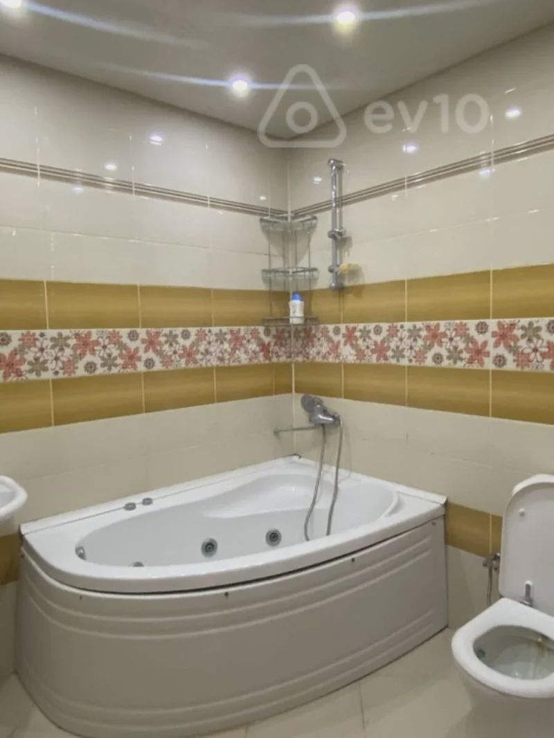 For sale: 2-room apartment (new building), 100 m² — Mənzil, Bakı (11)