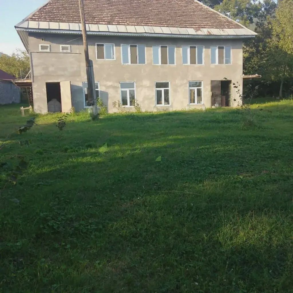 იყიდება 4-ოთახიანი house / Cottage / Villa, 200 მ² — Ev, villa, Şəki (3)