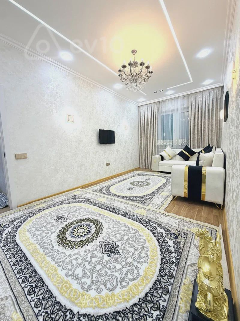 For sale: 3-room apartment (new building), 90 m² — Mənzil, Bakı
