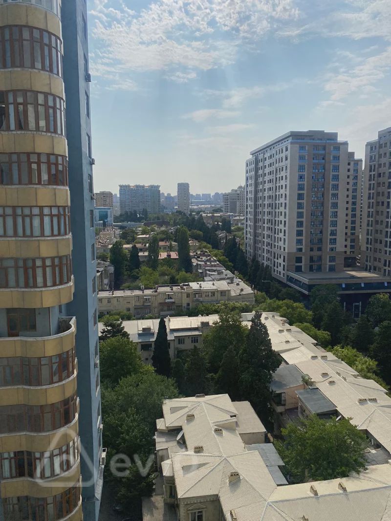 For sale: 3-room apartment (new building), 131 m² — Mənzil, Bakı (3)