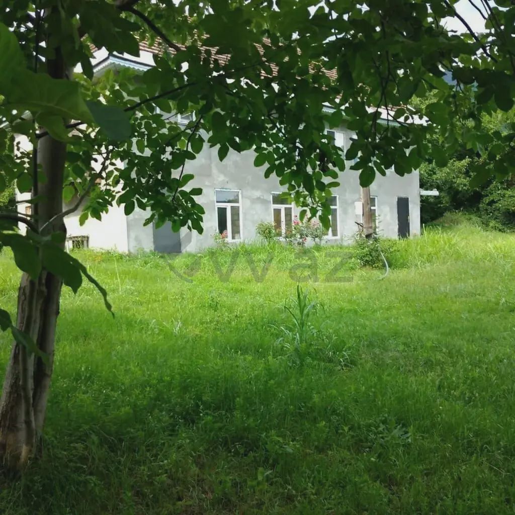 იყიდება 4-ოთახიანი house / Cottage / Villa, 200 მ² — Ev, villa, Şəki (2)