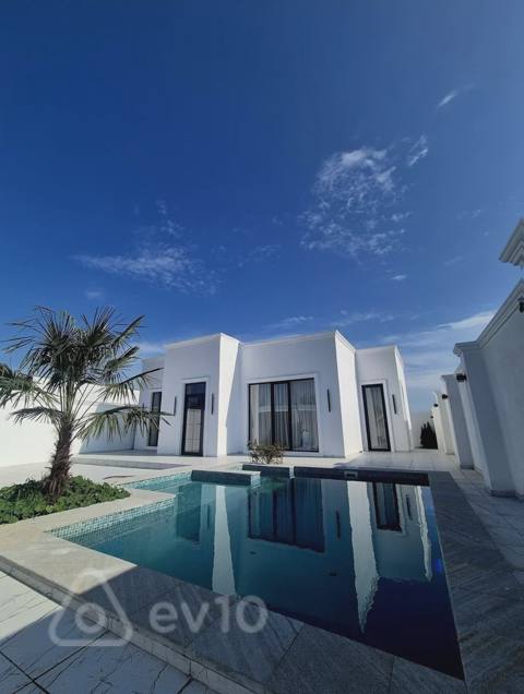 4 otaqlı həyət evi, 111 m², Mərdəkan küçəsi — 250 000 ₼ · Baku · Ev, villa 4 otaqlı həyət evi, 111 m², Mərdəkan küçəsi — Baku