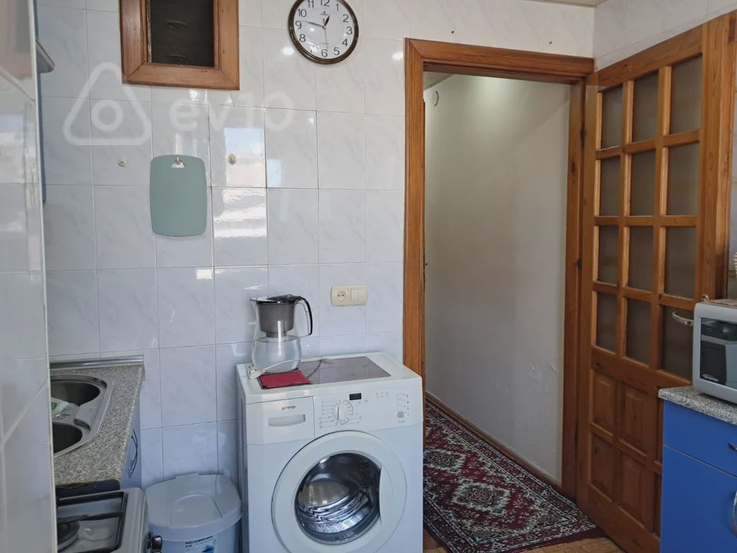 For sale: 2-room apartment (old building), 52 m² — Mənzil, Bakı (7)