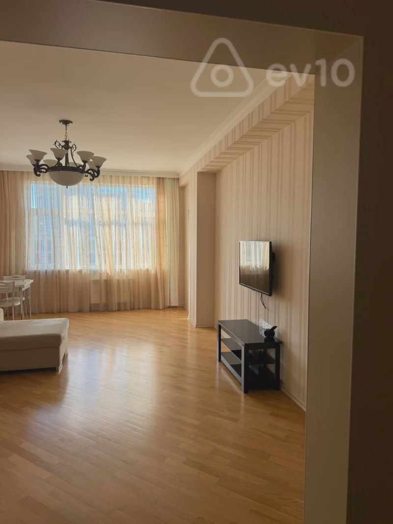 For sale: 3-room apartment (new building), 100 m² — Mənzil, Bakı