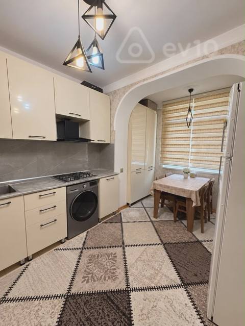 4 otaqlı mənzil, 110 m², Bakı, Əlisgəndər İsgəndərov — Баку