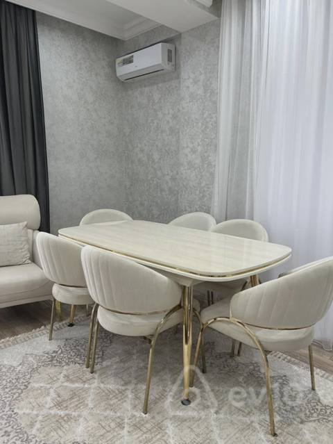 2 otaqlı mənzil, 90 m², İlham Hacıyev küç. — kirayə — Баку