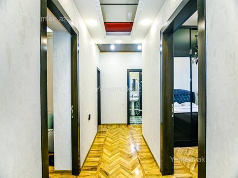 Günlük 3 otaqlı Bina evi menzil (Köhnə tikili), 83 m², Səbail rayonu — Baku