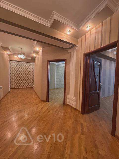 3 otaqlı mənzil, 134 m², M.Hadi — Баку
