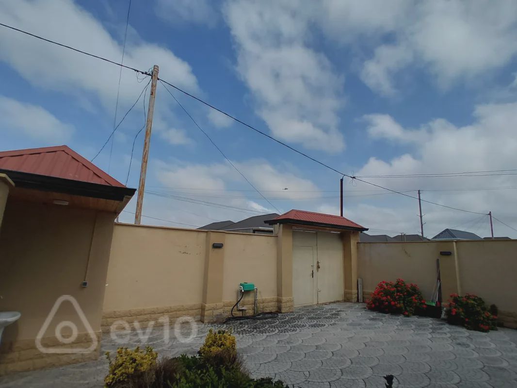 For sale: 4-room house / Cottage / Villa, 80 m² — Ev, villa, Bakı (2)