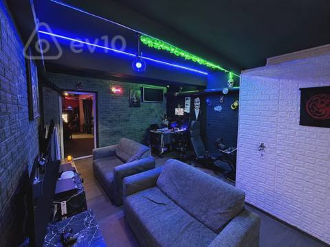 Obyekt, 90 m², Neftçilər metrosu Yaxınlığı — Baku