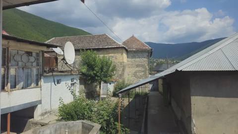 4 otaqlı Həyət evi Satılır, Şəki — Şəki
