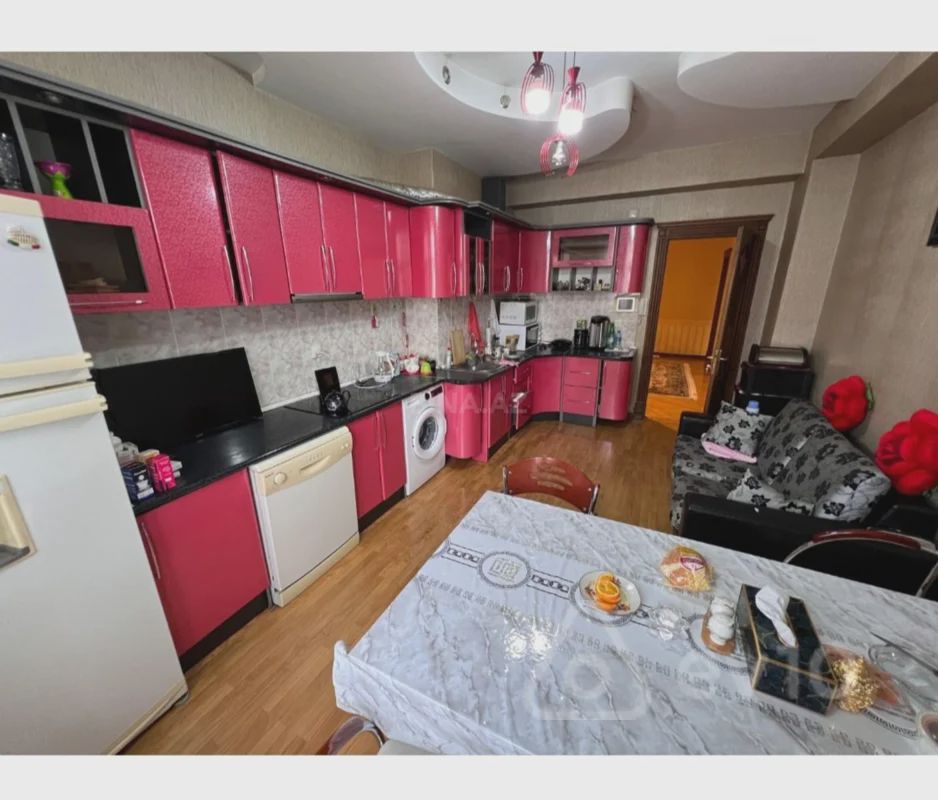 Kiralık 4 odalı daire (yeni bina), 185 m² — Mənzil, Bakı (2)