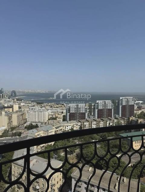 Satılır 5 otaqlı yeni tikili 300 m², İçərişəhər metrosu, Yasamal rayonu — Baku