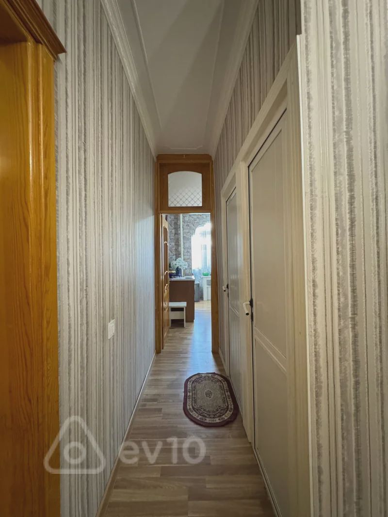 For sale: 4-room apartment (old building), 110 m² — Mənzil, Bakı (4)