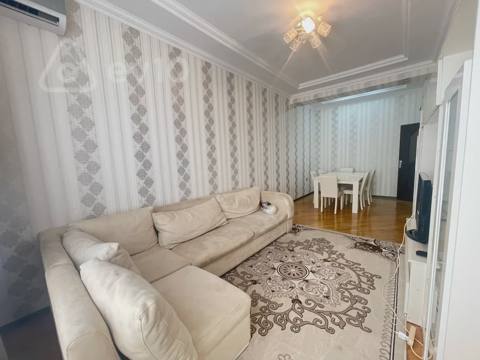 2 otaqlı mənzil, 85 m², Abbas Mirzə Şərifzadə küçəsi — kirayə — Баку