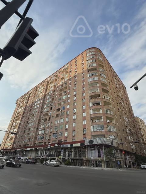 3 otaqlı mənzil, 130 m², Məhəmməd Xiyabani küç — kirayə — Баку