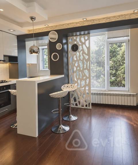 3 otaqlı mənzil, 95 m², Xətai rayonu, Yusif Səfərov küçəsi — kirayə — Баку