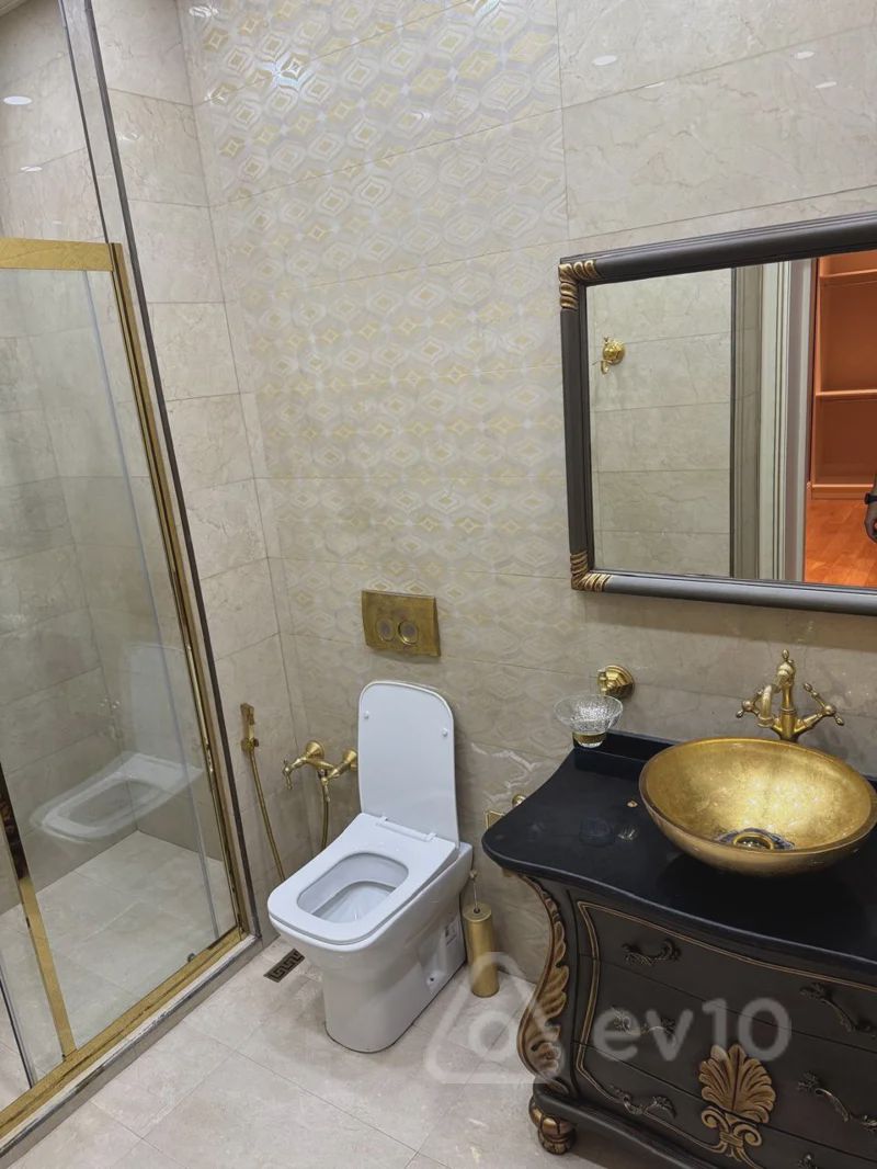 For sale: apartment (new building), 200 m² — Mənzil, Bakı (11)