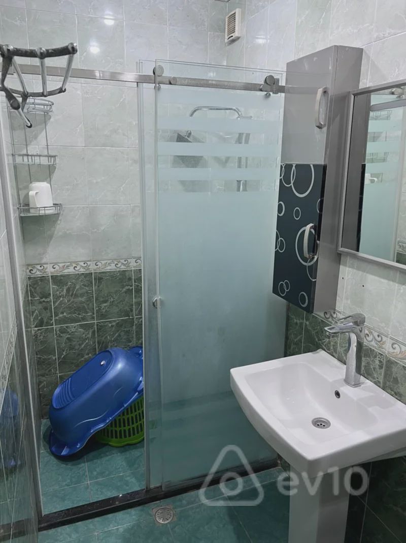 For rent: 4-room apartment (old building), 110 m² — Mənzil, Bakı (10)