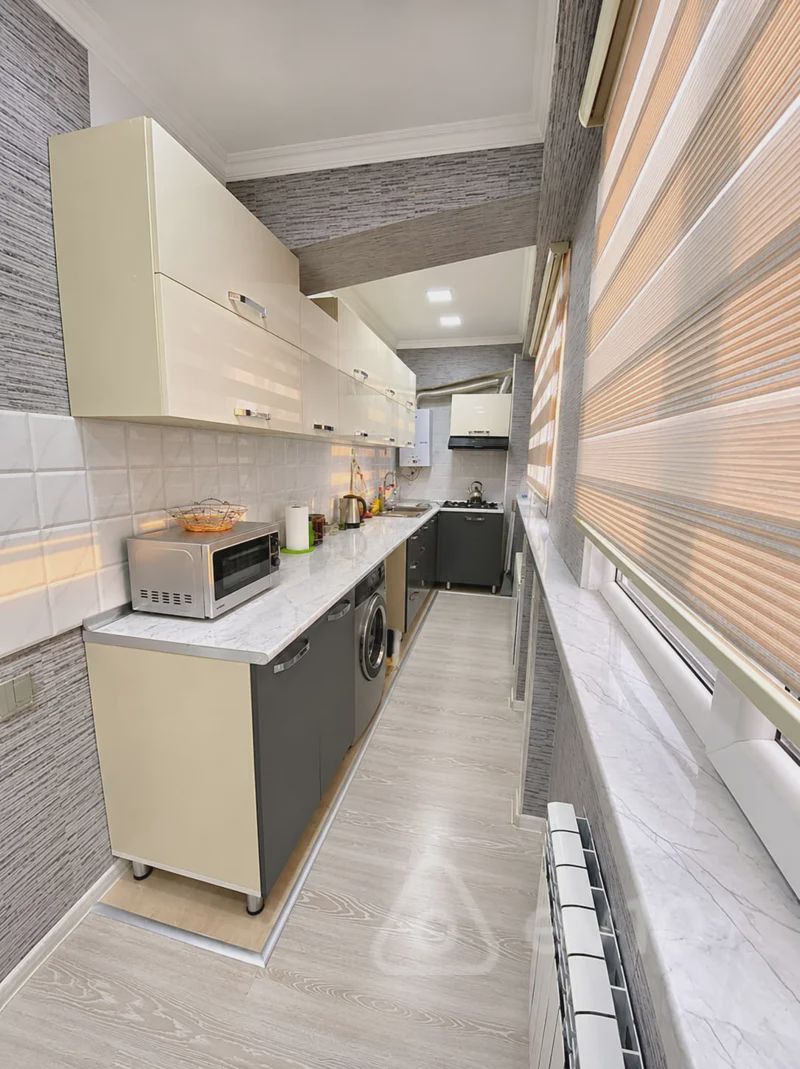 For rent: 2-room apartment (old building), 55 m² — Mənzil, Bakı (8)
