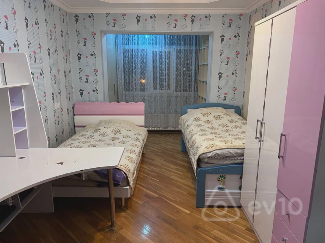For rent: 4-room apartment (old building), 115 m² — Mənzil, Bakı (3)