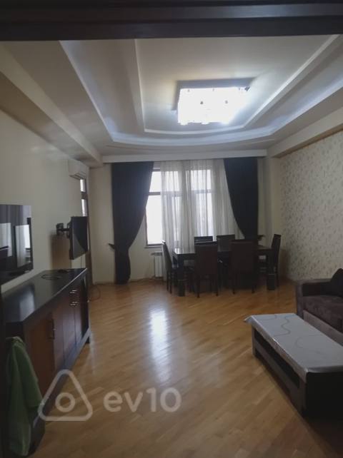 3 otaqlı mənzil, 150 m², Xətai pr. — kirayə — Baku