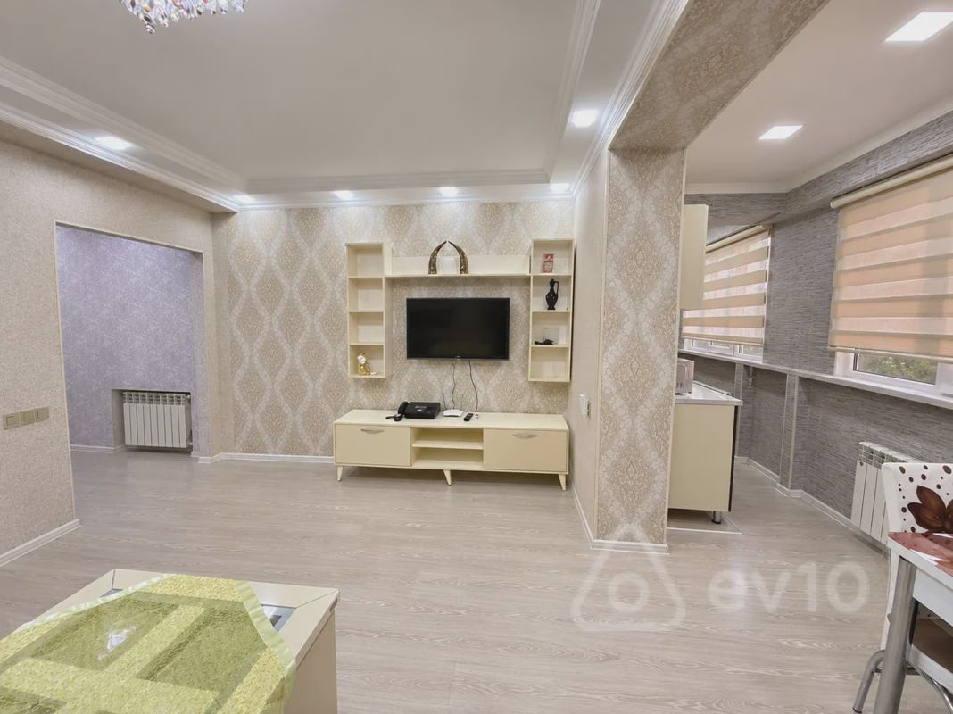 For rent: 2-room apartment (old building), 55 m² — Mənzil, Bakı (3)