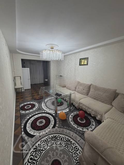 4 otaqlı mənzil, 92 m², Bəhruz Nuriyev küç — kirayə — Баку