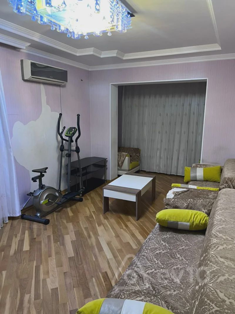 For rent: 4-room apartment (old building), 115 m² — Mənzil, Bakı (2)