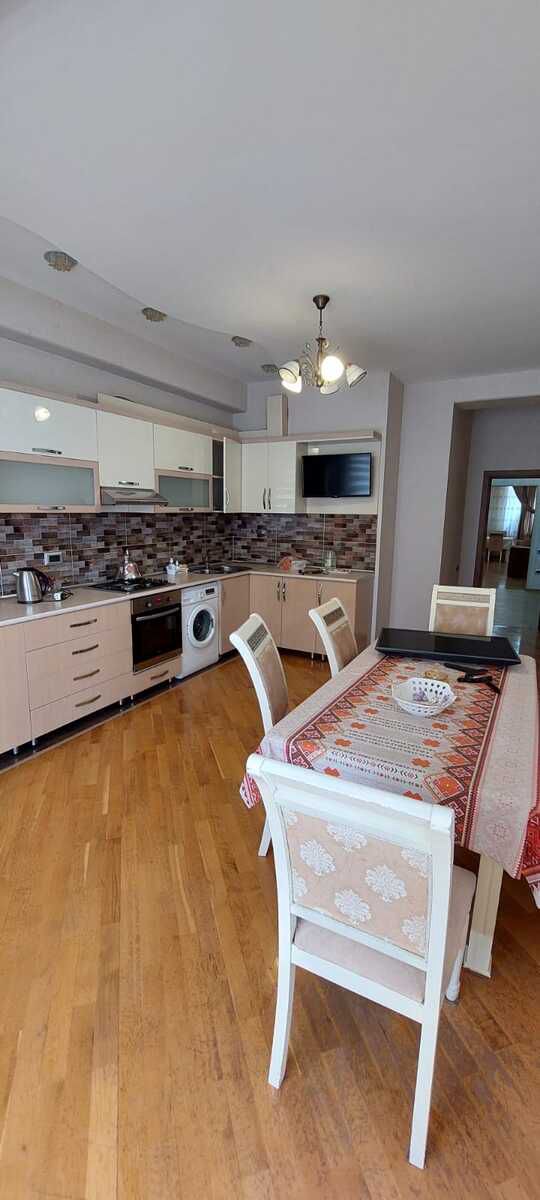 İcarəyə verilir 3 otaqlı yeni tikili 130 m² — Mənzil, Bakı (9)