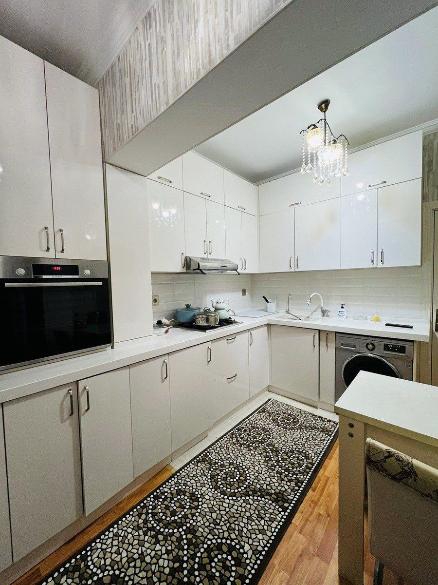 Satılır 3 otaqlı köhnə tikili 92 m² — Mənzil, Bakı