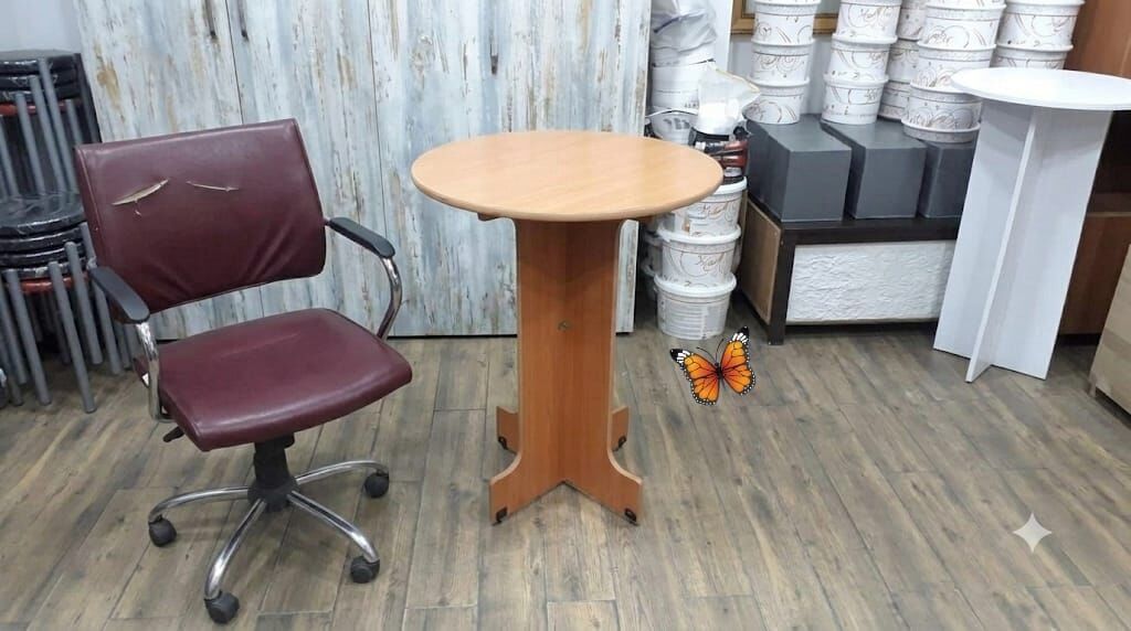 Ofis masası + kreslosu dəsti, 85 AZN — Masalar və stullar, Bakı