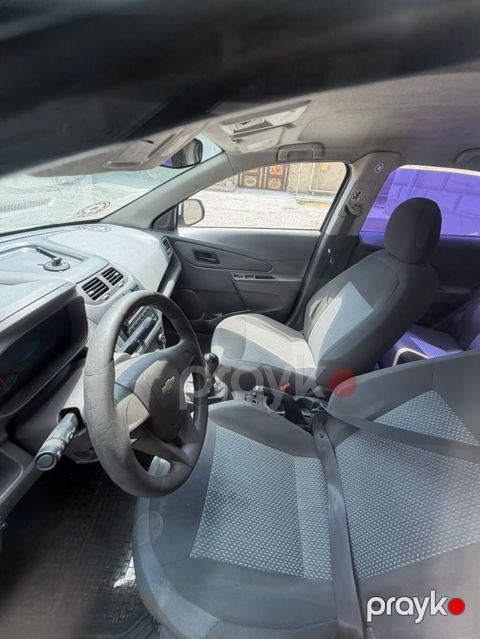 Chevrolet Cobalt sedan – ağ rəng, 4 qapı, ön ötürücülü. - Sürətlər