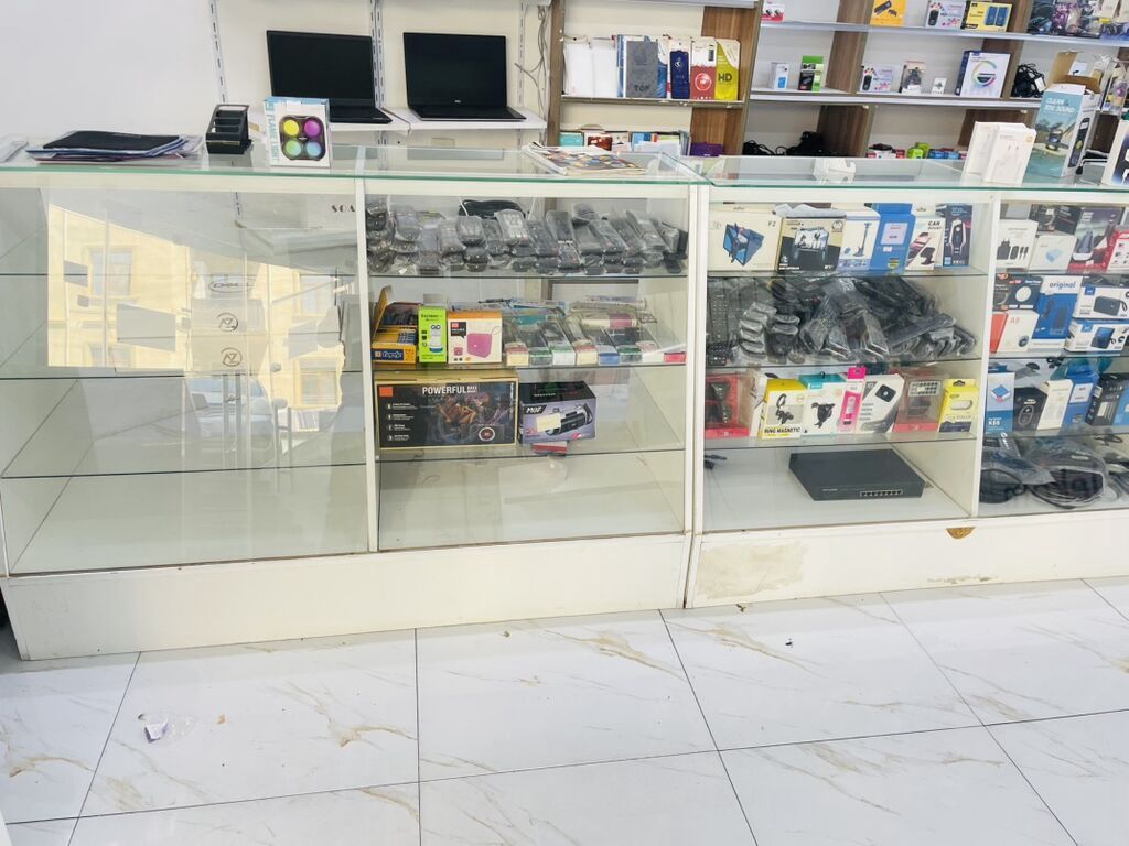 Telefon aksesuarları üçün, İşlənmiş, Ünvandan götürmə — Mallar, Xırdalan (3)