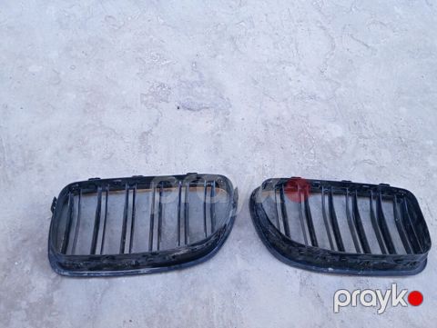 Məhsul: Avtomobil üçün ön radiator barmaqlığı (çərçivə + şaquli
