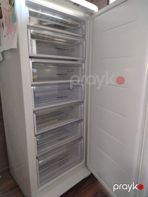 Endirim‼️Dondurucu Бирюса.qiymet 350 man.olcu 1.41/58sm.unvan — Bakı