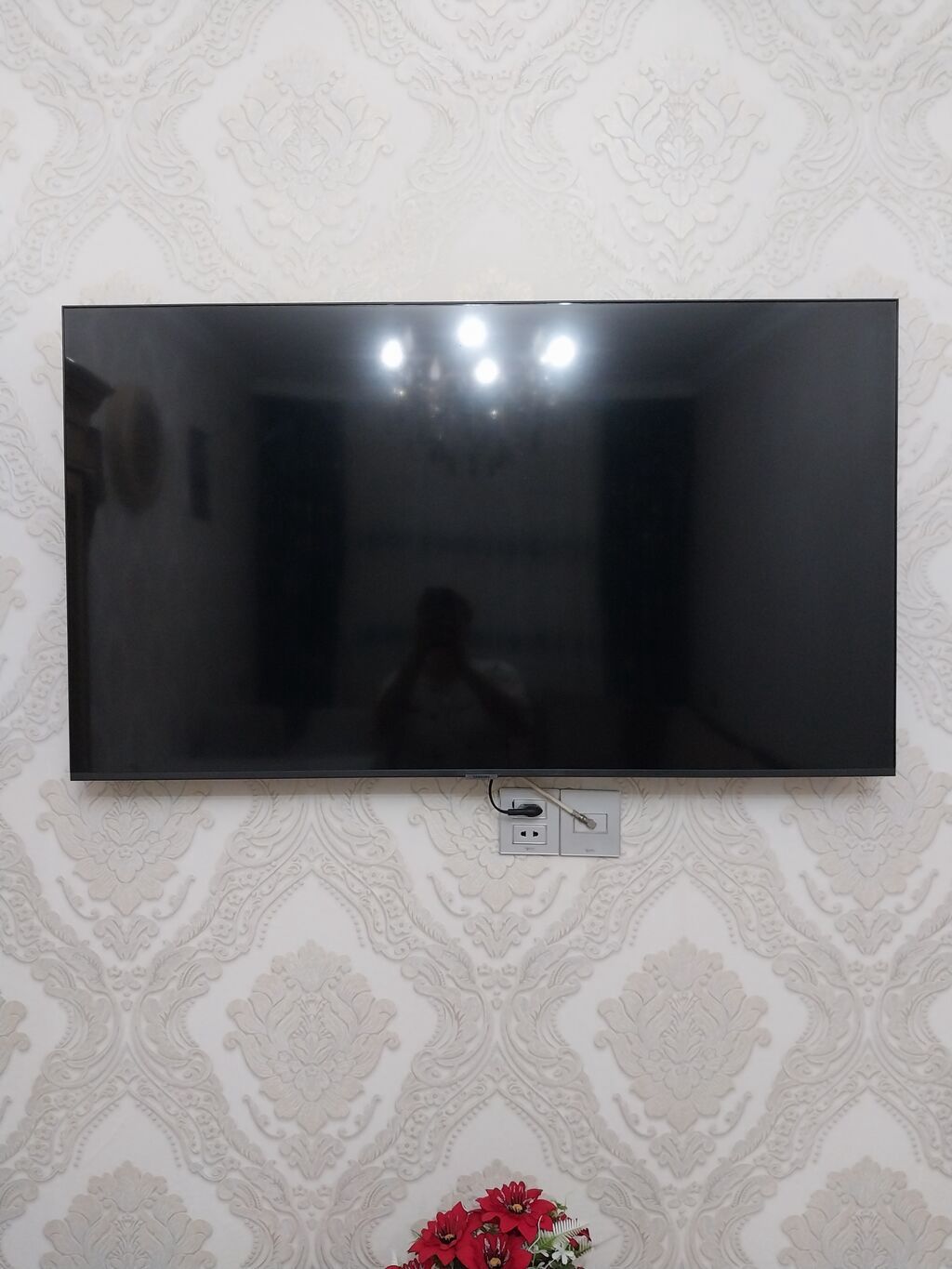 Divara quraşdırılan düz ekran televizor - Ekran ölçüsü: təxminən — Televizorlar, Digah