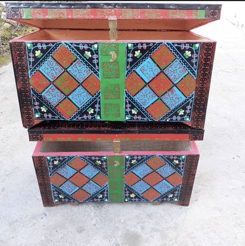 Taxta əl işı – naxışlı sandıq - Material: massiv taxta, əl ilə — Xaçmaz